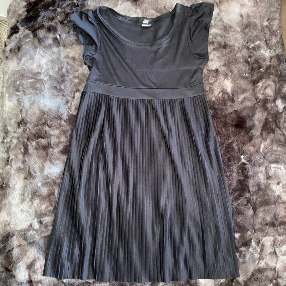 Black H&M dress